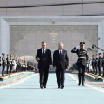 Глава Халк Маслахаты Туркменистана и Президент Узбекистана провели телефонный разговор