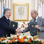 Шавкат Мирзиёев и Шахбаз Шариф подписали совместную декларацию