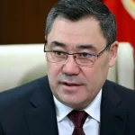 Садыр Жапаров: 300 кыргызстанцев эвакуируют чартерными рейсами через Оман