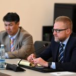 В парламенте обсудили с посольством США борьбу с торговлей людьми