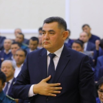 В Фергане будут судить бывшего хокима по делу о взятке в $60 тысяч