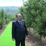 Президент Республики Таджикистан Эмомали Рахмон в Ховалингском районе посетил интенсивный сад