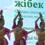 100 уникальных экспонатов из китайского шелка представили в Астане