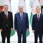 Президент Республики Таджикистан Эмомали Рахмон провёл встречу со Специальным Посланником Президента США по Центральной и Южной Азии Серджио Гором и с сенатором США Стивом Дейном