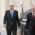Пашинян поздравил Токаева с проведением выборов в Курултай