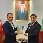 Посол Туркменистана вручил главе Федерации конного спорта ИРИ приглашение