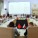 Кыргызстан и Россия создадут рабочую группу для решения вопросов легкой промышленности