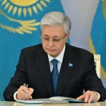 Президент подписал указ о проведении первой сессии Курултая
