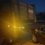 В Джизаке инспектор УБДД в нетрезвом состоянии устроил аварию, погиб отец троих детей