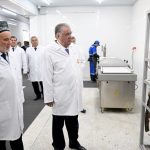 Президент Республики Таджикистан Эмомали Рахмон в городе Вахдате открыл цех по переработке рыбы ООО «Бахор»