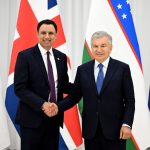 Шавкат Мирзиёев принял государственного министра по торговле Великобритании лорда Анаса Сарвара