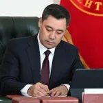 Садыр Жапаров подписал указ о развитии шахмат в Кыргызстане