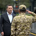 Садыр Жапаров открыл реконструированный военный комплекс в Оше